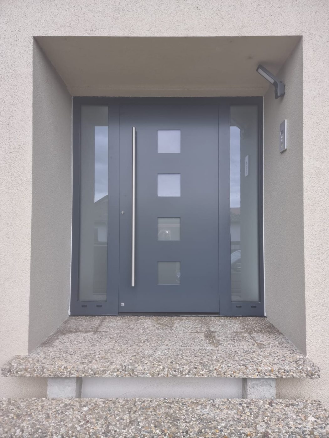 Haustür in Eingangsnische – Referenz von WB Bauelemente
