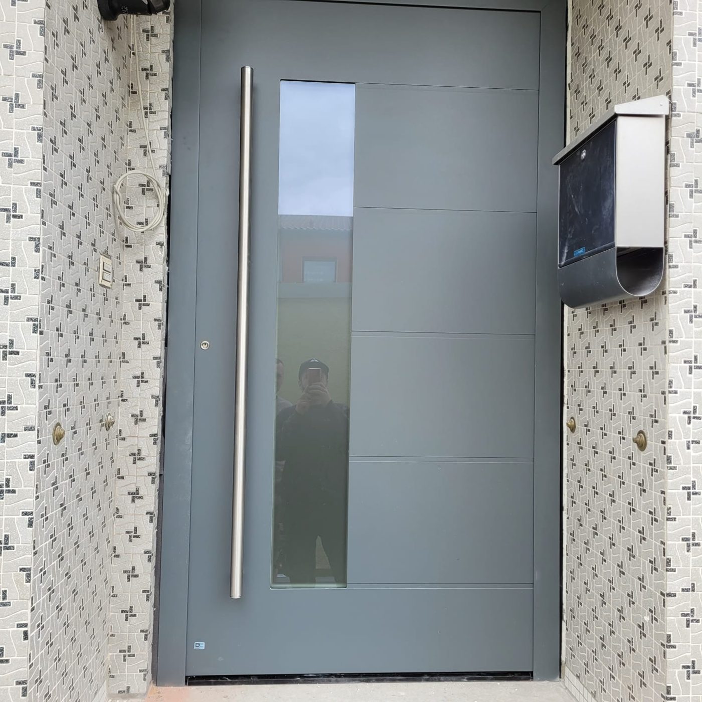Haustür mit Glaseinsatz – Referenz von WB Bauelemente