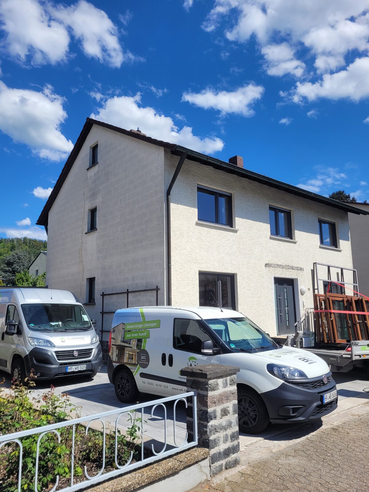 Fenster am Mehrfamilienhaus – Referenz von WB Bauelemente